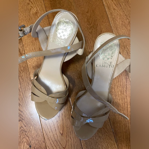 Vince Camuto platforms - Picture 5 of 5